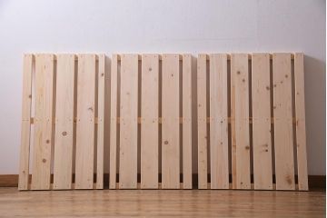 ビンテージ　伝統工芸　軽井沢彫り　桜の木が彫られた木製ベッドフレーム(R-038324)