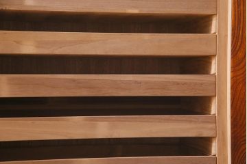 当店リメイク家具　伝統民芸　岩谷堂箪笥　棚板リメイク　衣装盆付き　2WAYが便利な衣装箪笥(チェスト、引き出し、収納棚)(R-038325)