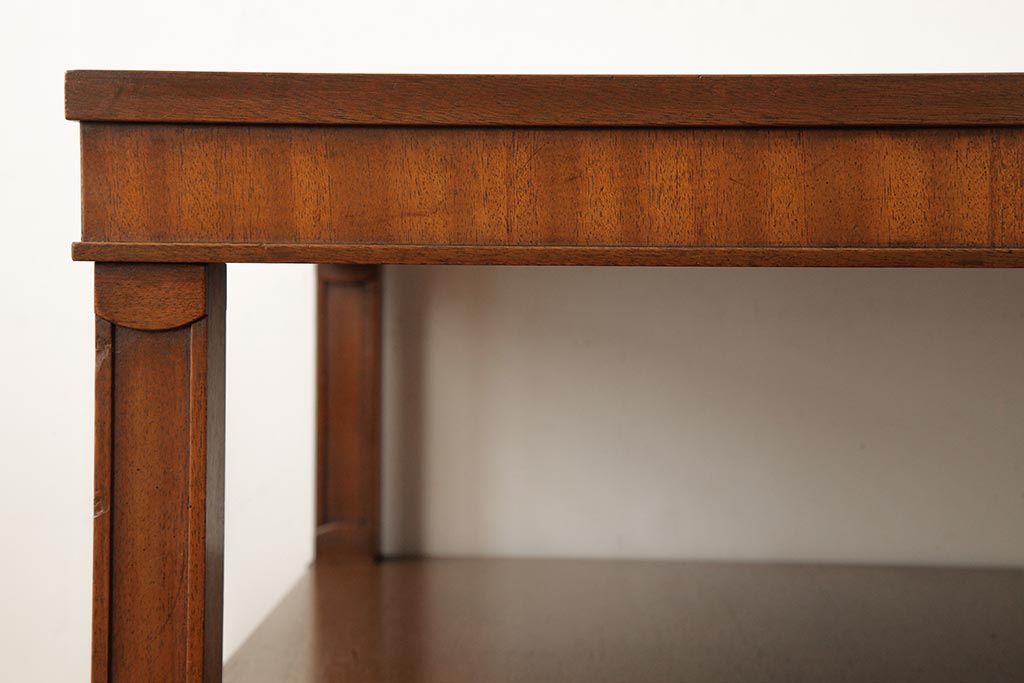 中古　DREXEL HERITAGE(ドレクセルヘリテイジ)　Triune(トライユン)　クラシカルな佇まいが魅力のランプテーブル(サイドテーブル)(R-038333)