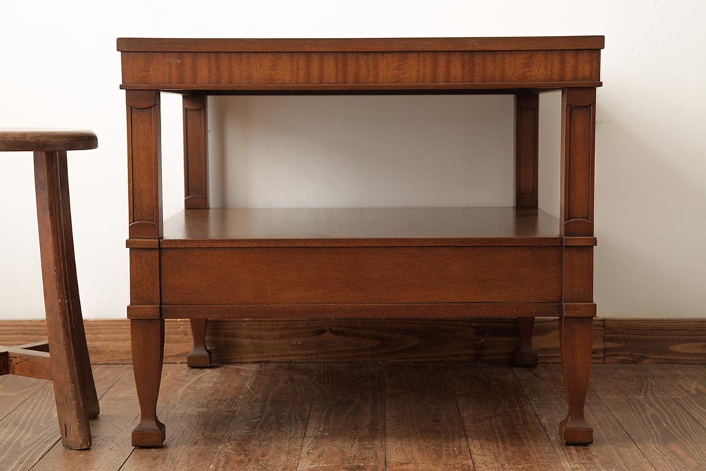 中古　DREXEL HERITAGE(ドレクセルヘリテイジ)　Triune(トライユン)　クラシカルな佇まいが魅力のランプテーブル(サイドテーブル)(R-038333)