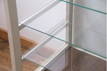 アンティーク家具　ペイント　優しげなカラーが魅力的なガラスケース(ショーケース、陳列棚)(R-038334)