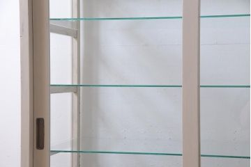 アンティーク家具　ペイント　優しげなカラーが魅力的なガラスケース(ショーケース、陳列棚)(R-038334)