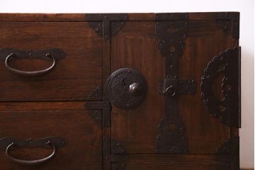 アンティーク家具　前面桐材　味わい深い木肌が魅力的な最上箪笥(ローボード、ローチェスト、衣装箪笥、桐箪笥、桐たんす)(R-038344)