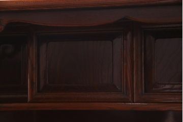 アンティーク家具　総ケヤキ材　上手物　個性的な意匠が目を惹く漆塗りの茶棚(飾り棚、戸棚)(R-038347)