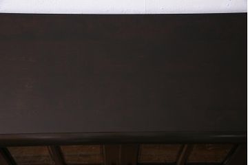 中古　北海道民芸家具　#138　落ち着いた色味のクラシカルなサイドボード(キャビネット、収納棚、戸棚)(R-038352)