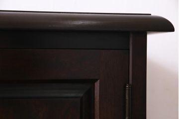 中古　北海道民芸家具　#138　落ち着いた色味のクラシカルなサイドボード(キャビネット、収納棚、戸棚)(R-038352)