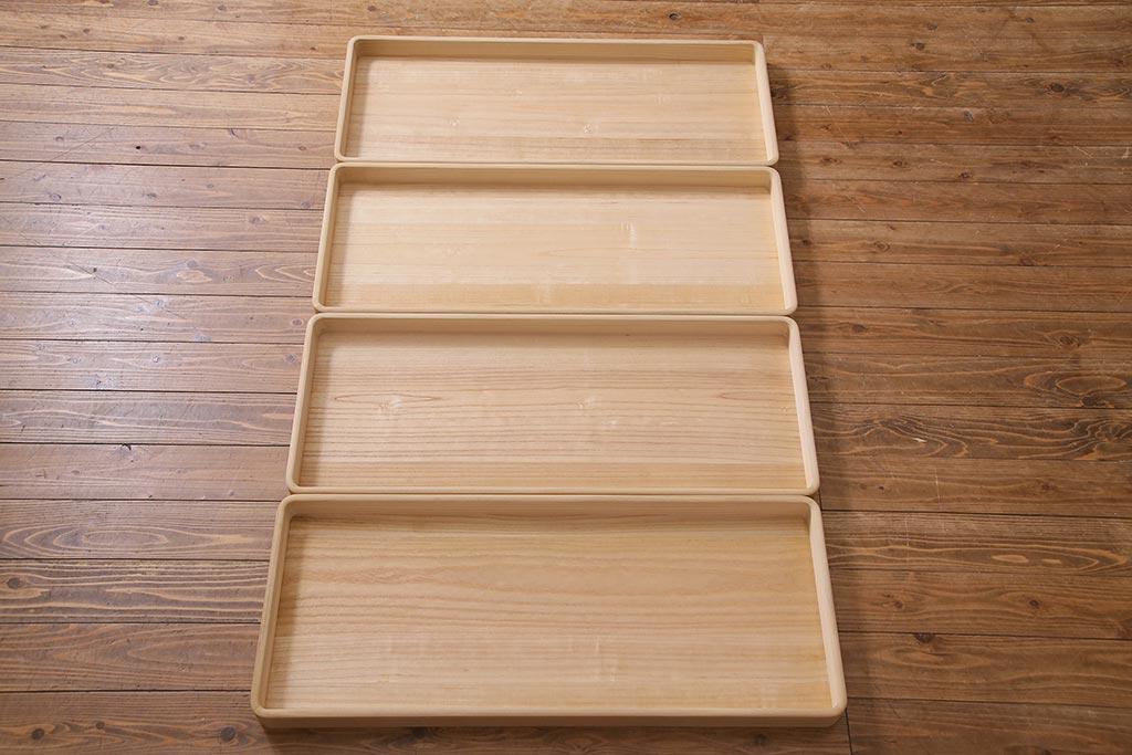 中古　伝統工芸品　田澤謙介作　隠し付き　梅の意匠金具がアクセントになった加茂総桐箪笥(総桐たんす、洋服タンス、衣装タンス)(定価約120万円)(R-038353)