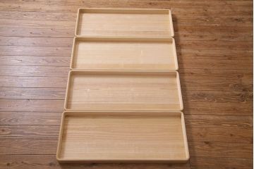 中古　伝統工芸品　田澤謙介作　隠し付き　梅の意匠金具がアクセントになった加茂総桐箪笥(総桐たんす、洋服タンス、衣装タンス)(定価約120万円)(R-038353)