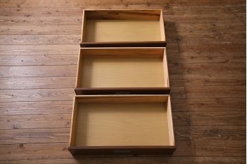 ヴィンテージ家具　SINGER FURNITURE(DREXEL HERITAGE)　モダンなキャビネット(食器棚、収納棚、ビンテージ)(R-038354)