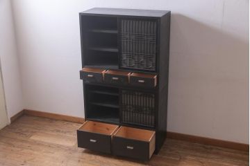 ラフジュ工房オリジナル　古建具リメイク　すりガラス入り　洗練された和の雰囲気を放つ重ね戸棚(書院戸、組子、キャビネット、収納棚)(R-038355)