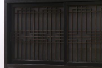 ラフジュ工房オリジナル　古建具リメイク　すりガラス入り　洗練された和の雰囲気を放つ重ね戸棚(書院戸、組子、キャビネット、収納棚)(R-038355)