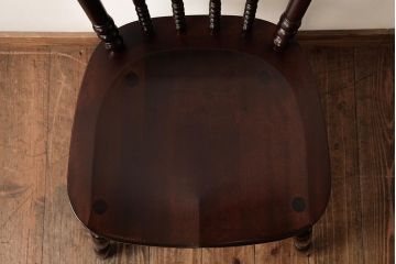 中古　松本民芸家具　16型スピンドルチェア　ゆったりと座れるダイニングチェア(板座チェア、椅子)(R-038359)