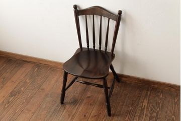 ビンテージ家具　松本民芸家具　希少品　86型スピンドルチェア　滑らかな質感と落ち着いた色合いが魅力のウィンザーチェア(椅子、ダイニングチェア、板座チェア、ウインザーチェア)(R-038360)
