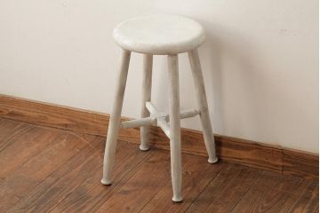 アンティーク家具　アンティークホワイト　ナチュラルテイストにおすすめなペイントスツール(椅子)(R-038363)