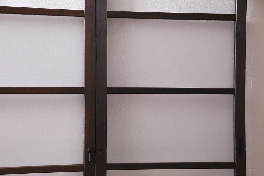レトロ建具　昭和中期　和製アンティーク　昭和レトロな雰囲気漂うガラス戸4枚セット(引き戸、建具)(R-038368)