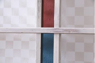 アンティーク建具　当店オリジナルガラス　色ガラスが可愛らしいペイントドア(扉、開き戸)(R-038369)