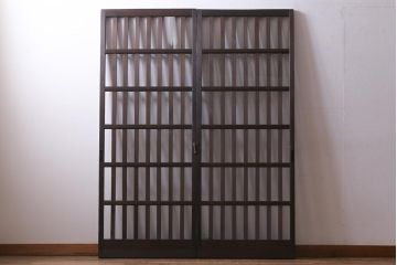 アンティーク建具　和製アンティーク　昭和初期　和モダンスタイルにおすすめのガラス格子戸2枚セット(引き戸、建具)(R-038373)