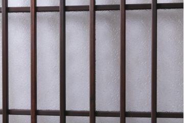 アンティーク建具　和製アンティーク　昭和初期　すりガラス　模様ガラスが目を引く格子ガラス戸2枚セット(引き戸、ガラス帯戸)(R-038374)