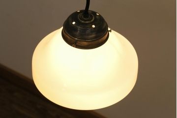 アンティーク照明　昭和初期　おしゃれなガラスシェード照明(天井照明、吊り下げ照明、電笠)