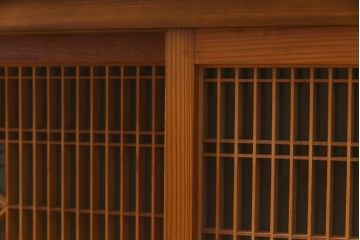 ラフジュ工房オリジナル　古建具リメイク　和の風情漂うテレビボード(ローボード、収納棚、戸棚)(R-038382)