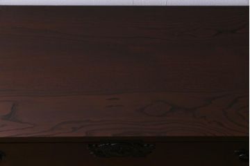 中古　岩谷堂箪笥　天板リメイク・栗無垢材　重厚かつ上品な佇まいが魅力的な衣装箪笥(引き出し、チェスト)(R-038385)
