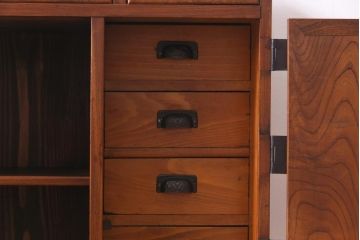 アンティーク家具　和製アンティーク　大正昭和初期　前面ケヤキ材　和の趣ただよう収納箪笥(時代箪笥、帳場箪笥、引き出し)(R-038387)