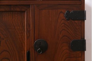 アンティーク家具　和製アンティーク　大正昭和初期　前面ケヤキ材　和の趣ただよう収納箪笥(時代箪笥、帳場箪笥、引き出し)(R-038387)