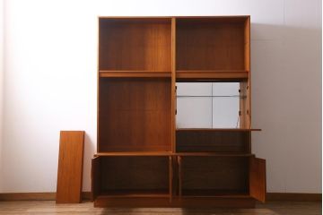 ヴィンテージ家具　イギリスビンテージ　G-PLAN(ジープラン)　Fresco(フレスコ)シリーズ　北欧スタイル家具らしいシンプルなウォールユニット(サイドボード)(R-038388)
