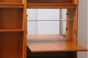 ヴィンテージ家具　イギリスビンテージ　G-PLAN(ジープラン)　Fresco(フレスコ)シリーズ　北欧スタイル家具らしいシンプルなウォールユニット(サイドボード)(R-038388)
