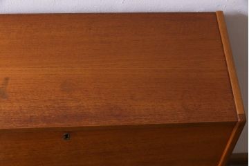 ヴィンテージ家具　北欧ビンテージ　チーク材　木の温もりとデザイン性を兼ね備えたライティングビューロー(簿記机、在宅ワーク、在宅用デスク)(R-038390)