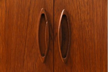 ヴィンテージ家具　北欧ビンテージ　チーク材　木の温もりとデザイン性を兼ね備えたライティングビューロー(簿記机、在宅ワーク、在宅用デスク)(R-038390)