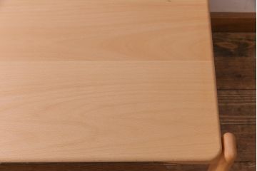 中古　飛騨産業　キツツキ　kids furniture　KF154TB　ビーチ材　キッズスタッキングテーブル(キャスター付きテーブル)(R-038398)