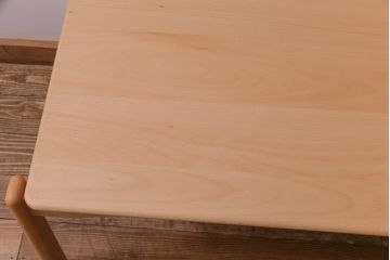 中古　飛騨産業　キツツキ　kids furniture　KF154TB　ビーチ材　キッズスタッキングテーブル(キャスター付きテーブル)(R-038398)