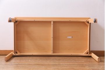 中古　飛騨産業　キツツキ　kids furniture　KF154TB　ビーチ材　キッズスタッキングテーブル(キャスター付きテーブル)(R-038398)