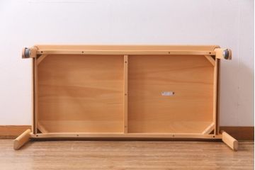 中古　飛騨産業　キツツキ　kids furniture　KF153TB　ビーチ材　キッズスタッキングテーブル(キャスター付きテーブル)(R-038399)