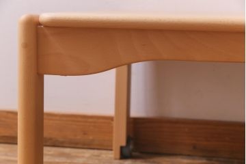 中古　飛騨産業　キツツキ　kids furniture　KF151TB　ビーチ材　キッズスタッキングテーブル(キャスター付きテーブル)(R-038405)