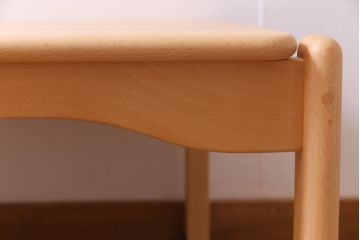 中古　飛騨産業　キツツキ　kids furniture　KF151TB　ビーチ材　キッズスタッキングテーブル(キャスター付きテーブル)(R-038405)