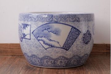 アンティーク雑貨　昭和初期　窓絵　細かな絵柄が趣深い瀬戸火鉢(R-038407)