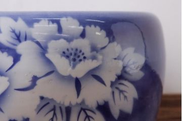 アンティーク雑貨　昭和初期　大輪の花が目を引く瀬戸火鉢(R-038408)
