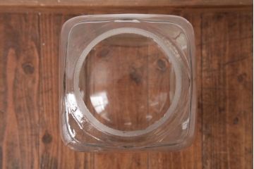 アンティーク雑貨　昭和レトロ　昔懐かしい雰囲気を演出するガラスビン(ガラス瓶、キャニスター)(R-038415)