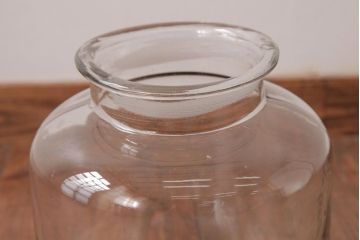 レトロ雑貨　昭和レトロ　蓋付き　おしゃれなディスプレイにおすすめなガラスビン(ガラス瓶、キャニスター)(R-038417)
