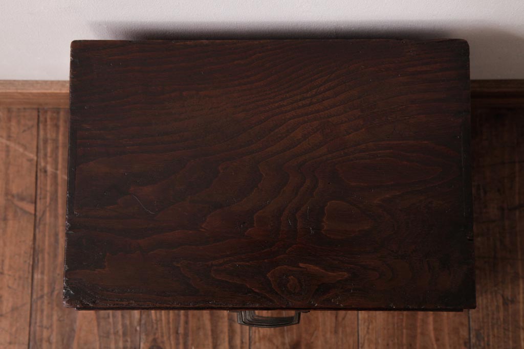 アンティーク家具　和製アンティーク　古い物ならではの風合いが魅力的な小引き出し(小物収納)(R-038418)