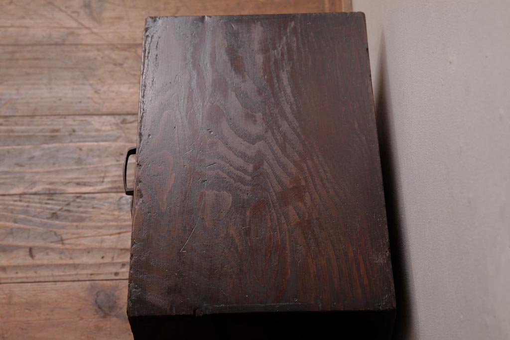 アンティーク家具　和製アンティーク　古い物ならではの風合いが魅力的な小引き出し(小物収納)(R-038418)