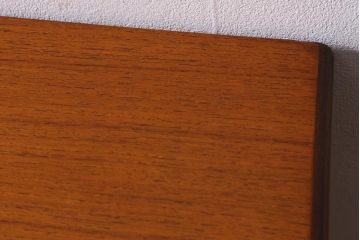ヴィンテージ家具　イギリスビンテージ　G-PLAN(ジープラン)　Fresco(フレスコ)シリーズ　木の温もりを感じられるサイドボード(サイドキャビネット)(R-038419)