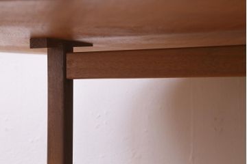 ヴィンテージ家具　北欧ビンテージ　Nathan(ネイサン)社　チーク材　スタイリッシュなデザインが魅力的なバタフライテーブル(エクステンションテーブル)(R-038421)