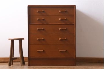 ヴィンテージ家具　北欧ビンテージ　G-PLAN(ジープラン)　オーク材があたたかな印象のチェスト(引き出し)(R-038423)