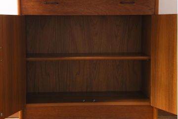 ヴィンテージ家具　北欧ビンテージ　すっきりとした佇まいが魅力のライティングビューロー(簿記机、在宅ワーク、在宅用デスク)(R-038426)