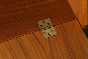 ヴィンテージ家具　北欧ビンテージ　すっきりとした佇まいが魅力のライティングビューロー(簿記机、在宅ワーク、在宅用デスク)(R-038426)