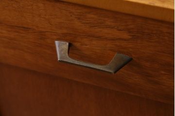 ヴィンテージ家具　北欧ビンテージ　すっきりとした佇まいが魅力のライティングビューロー(簿記机、在宅ワーク、在宅用デスク)(R-038426)