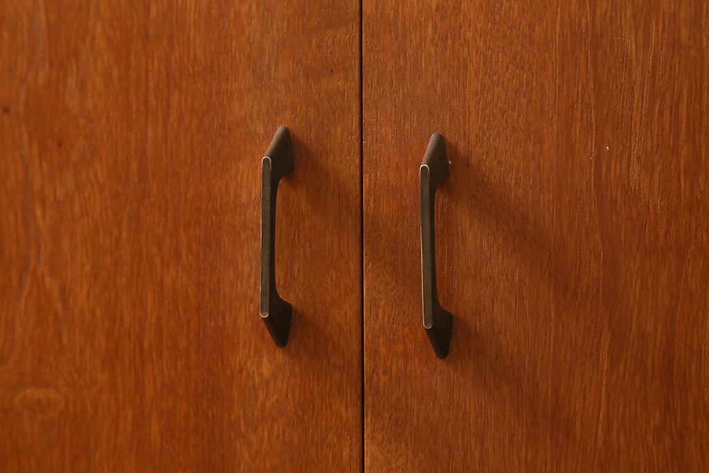 ヴィンテージ家具　北欧ビンテージ　すっきりとした佇まいが魅力のライティングビューロー(簿記机、在宅ワーク、在宅用デスク)(R-038426)